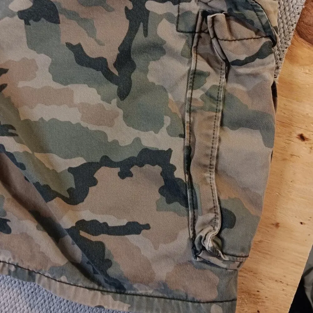Levis Cargo Shorts‎ Mens 36 Woodland Camo Outdoors Hiking Gorp Core Beach